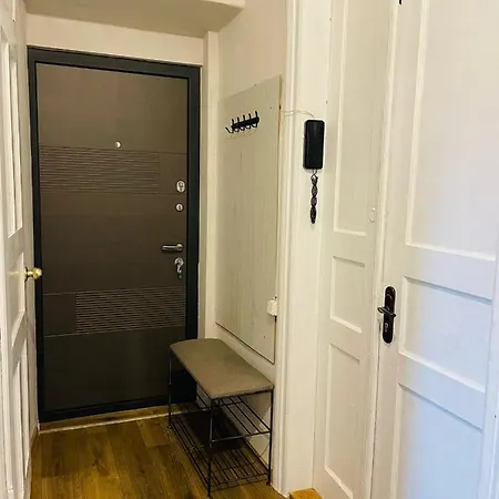 Διαμέρισμα джерельна 25, в центрі з двома ізольованими спальнями Λβιβ