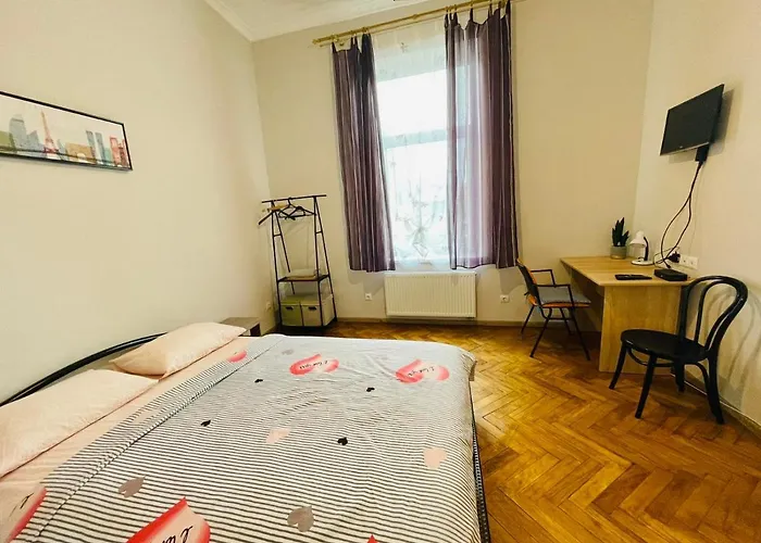 джерельна 25, в центрі з двома ізольованими спальнями شقة إلفيف