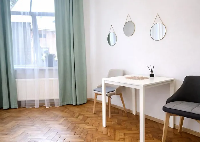 джерельна 25, в центрі з двома ізольованими спальнями Apartmán Lvov